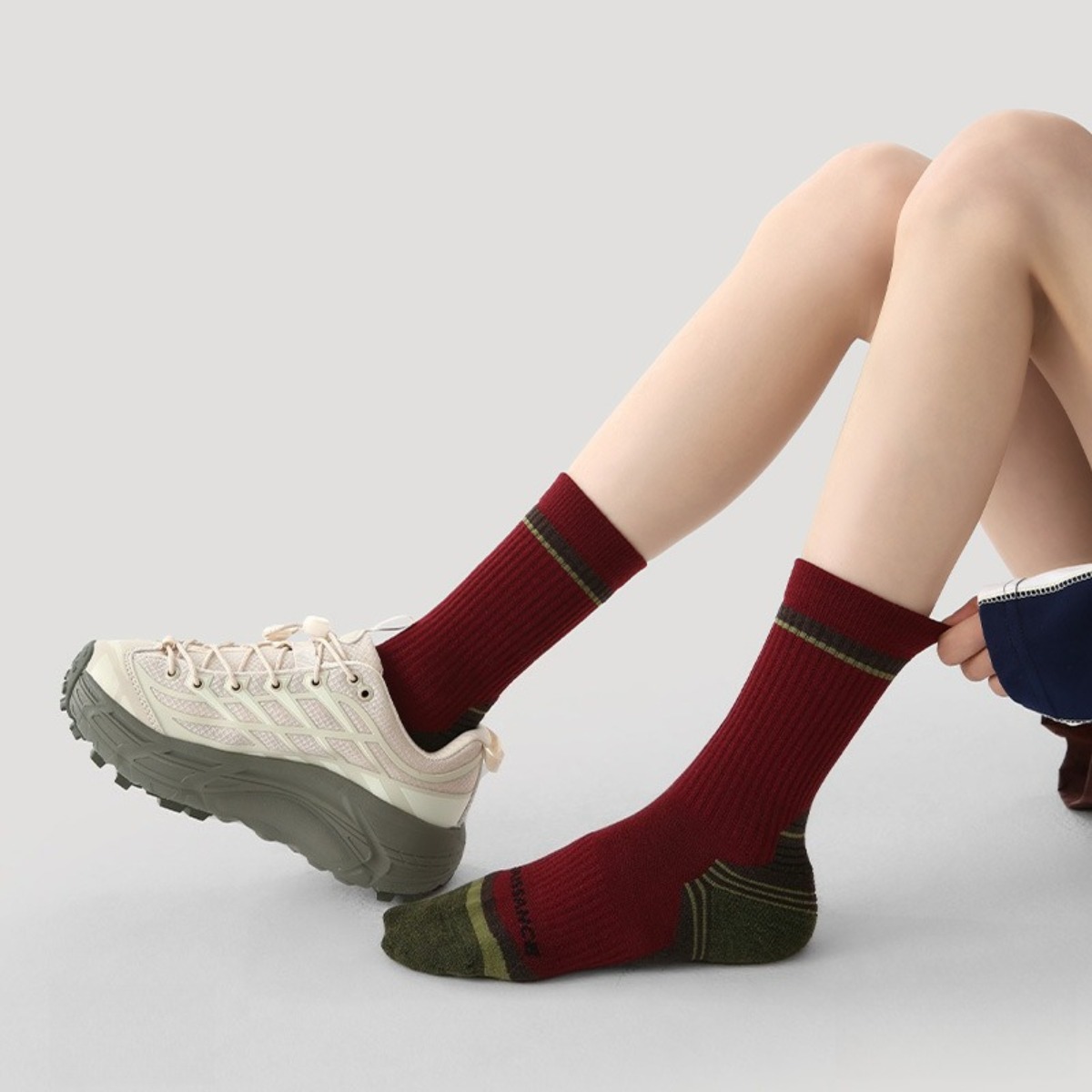ถุงเท้าขนแกะเมอริโนสำหรับผู้ชา - Wool Hiking Sock บทวิจารณ์และราคา