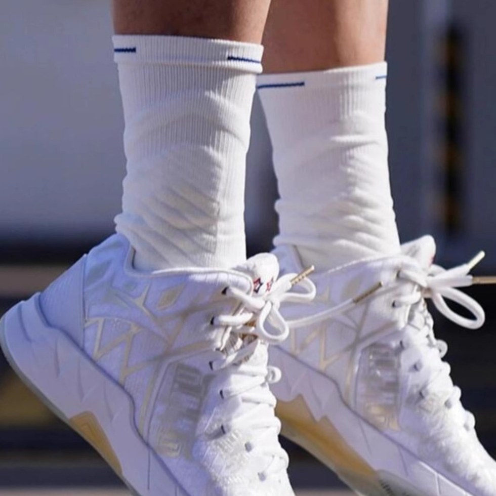 ถุงเท้าบาสเก็ตบอลสำหรับผู้ชาย  - Athletic Sock Cushion บทวิจารณ์และราคา